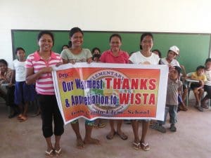 Local people thank WISTA Philippines for its support of school buildingproject.