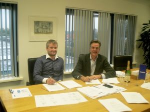 l to r: Torstein Holsvik (Managing Director of Frøy Vest AS), Remko Hottentot (Sales Manager, Damen Shipyards Group)