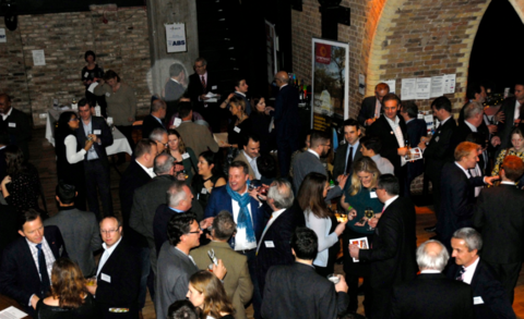 A panoramic view of the event; a real full house!