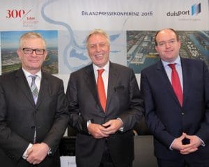 From left to right (©duisport/Köppen):Prof. Thomas Schlipköther (Member of the Executive Board), Erich Staake (Chief Executive Officer), Markus Bangen (Member of the Executive Board)
