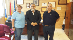 l to r: Lidia Villegas, Capt. Antonio M. Padrón y Thierry B. Verstraete