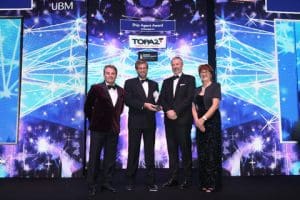 Fredrik Nystrom, Group VP – Middle East, receives the Ship Agent Award at the Seatrade Maritime Awards for the Middle East and Indian Subcontinent, held at the Atlantis The Palm hotel.